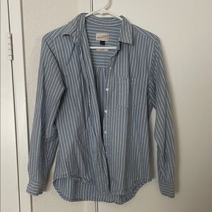 Universal Thread Gray Striped Button-Down Shirt